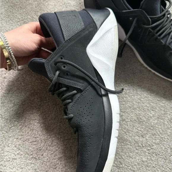 Jordan Men's Black and White Sneakers- SIZE:10 - Picture 5 of 10